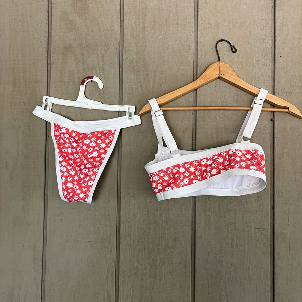 Dippin daisys bikini set - Picture 2 of 6